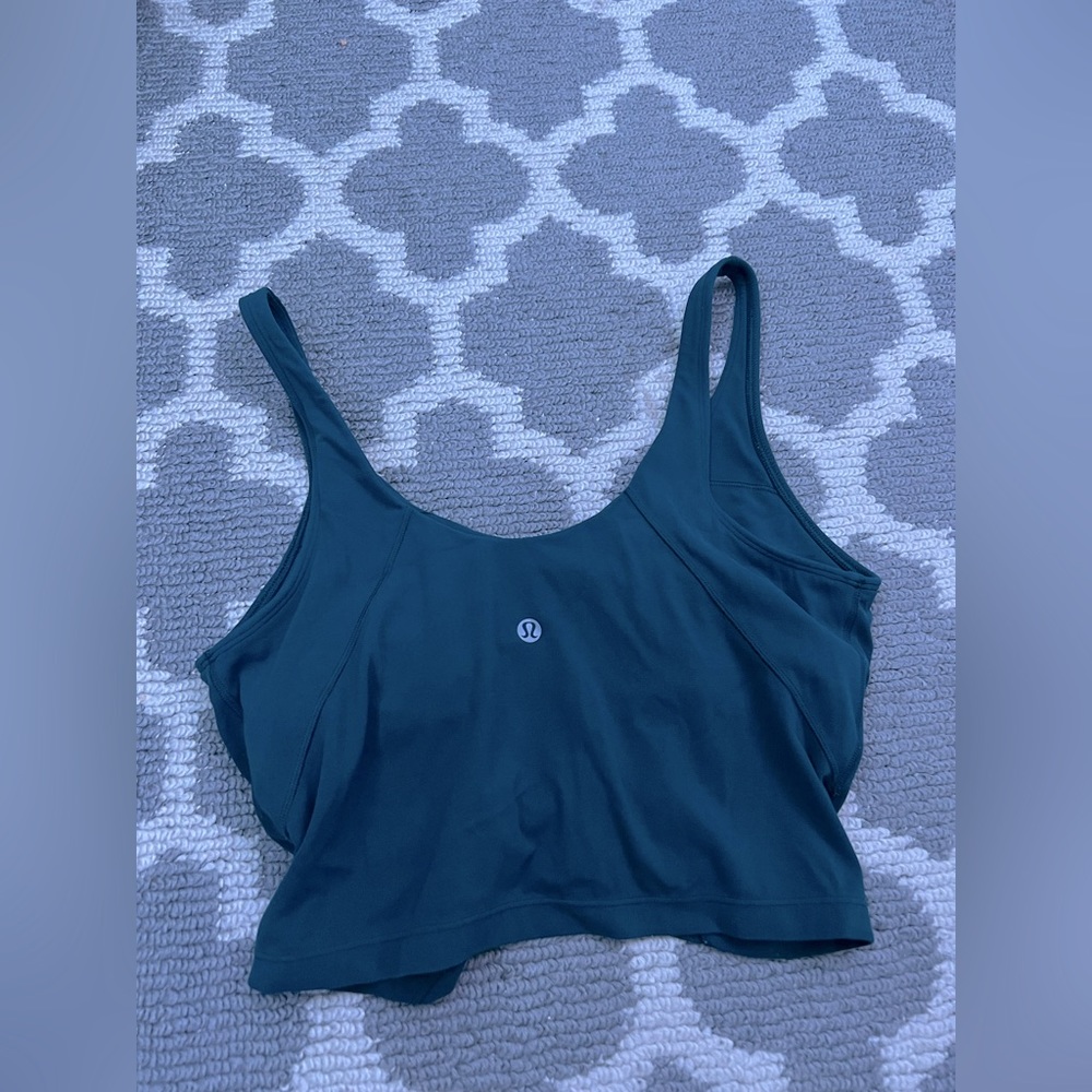 Lululemon align tank- size 6 but has no padding. Navy blue
